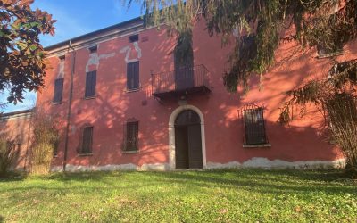 VILLA STORICA CON AFFRESCHI