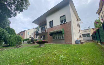 Fabbricato indipendente libero su 4 lati composto da 2 abitazioni in Via Aminta a Pontelagoscuro – FE
