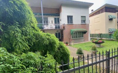 Fabbricato indipendente libero su 4 lati composto da 2 abitazioni in Via Aminta a Pontelagoscuro – FE